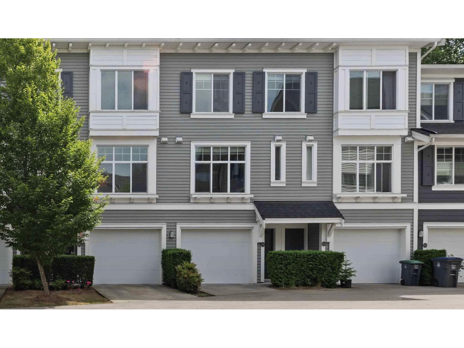 99 15340 GUILDFORD DRIVE, Surrey, BC photo 2