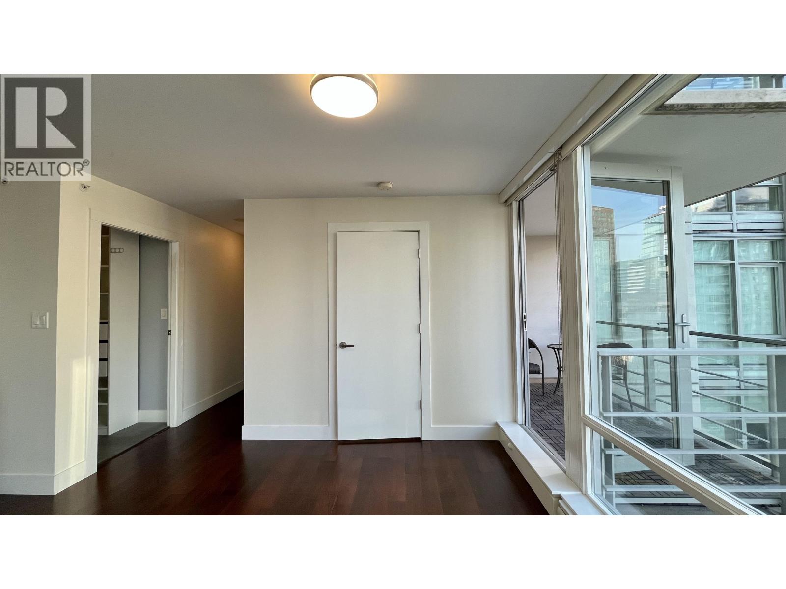 1107 565 SMITHE STREET, Vancouver, BC photo 5