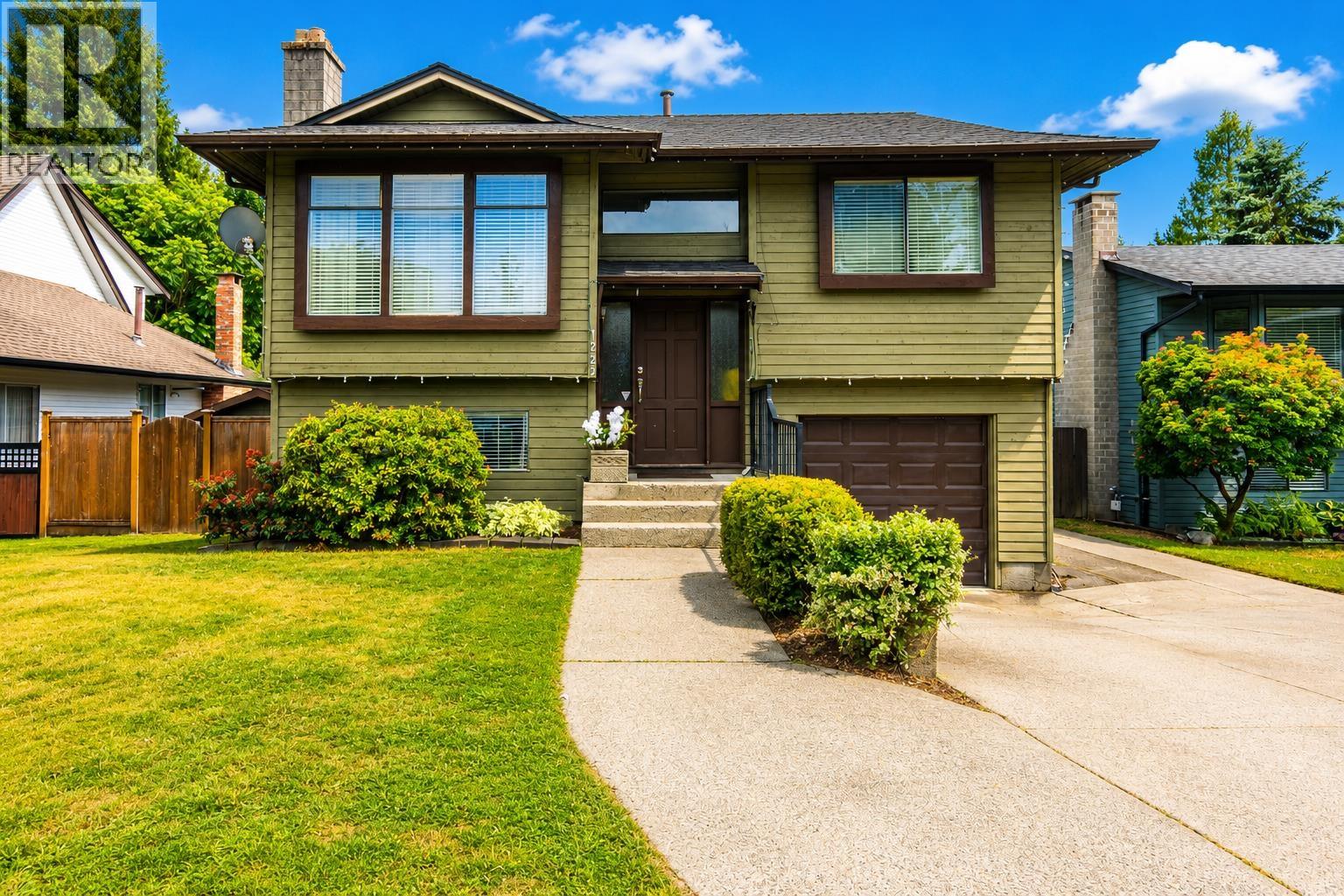 1252 VICTORIA DRIVE, Port Coquitlam