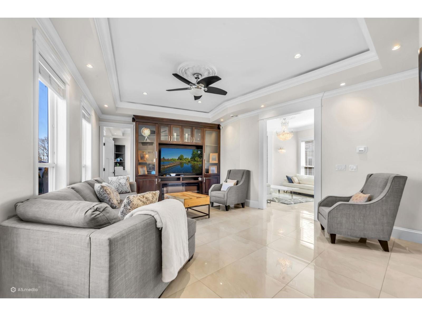 14185 74 AVENUE, Surrey, BC photo 3