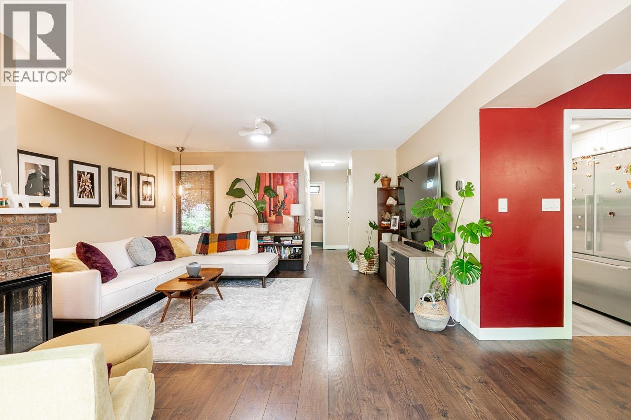 11 3350 ROSEMONT DRIVE, Vancouver, BC photo 4