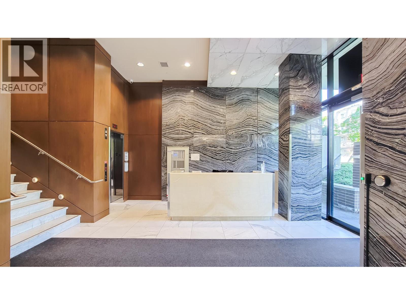 9333-9388 TOMICKI AVE & ODLIN ROAD, Richmond, BC photo 3