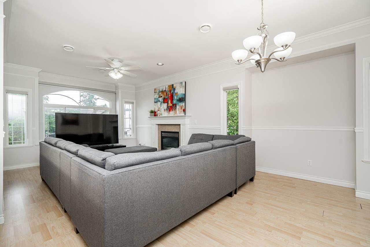 12773 90 AVENUE, Surrey, BC photo 5