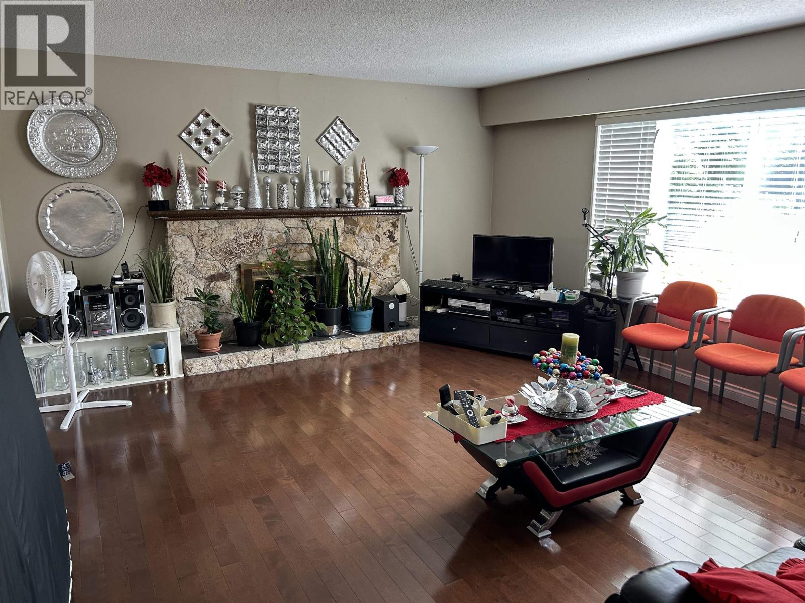 9411 GLENACRES DRIVE, Richmond, BC photo 2