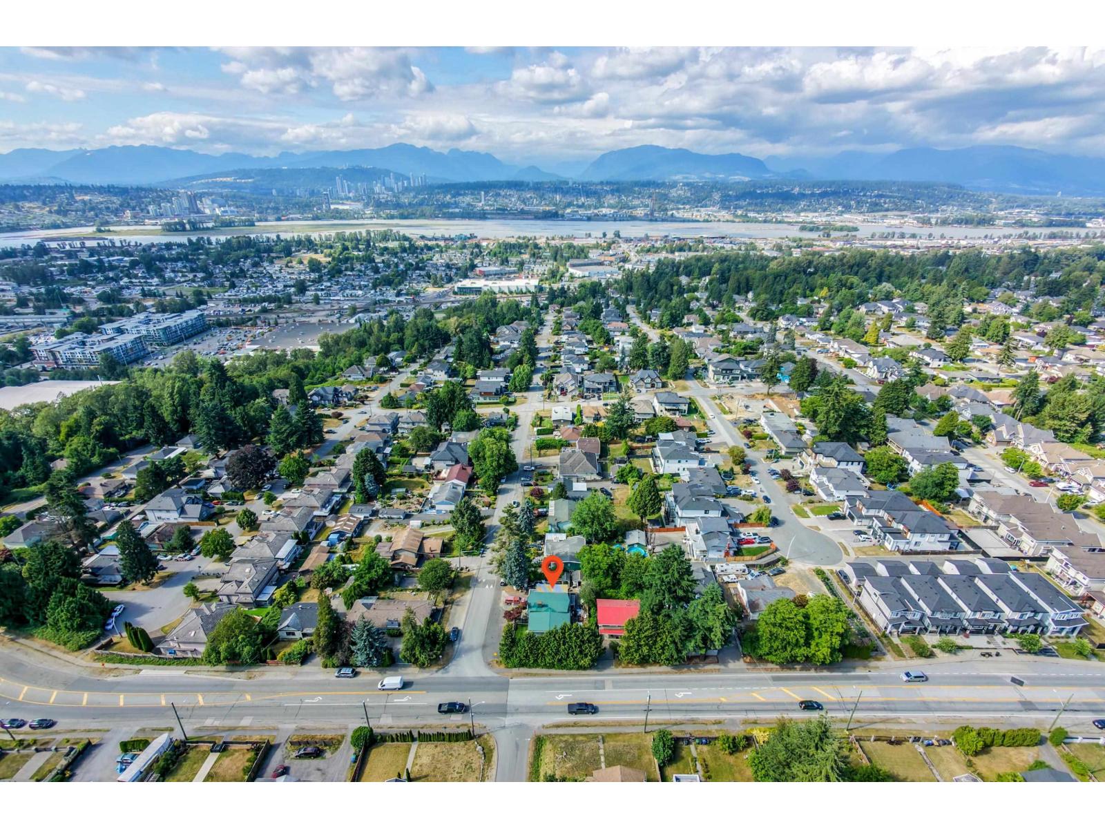 10810 129 STREET, Surrey, BC photo 2