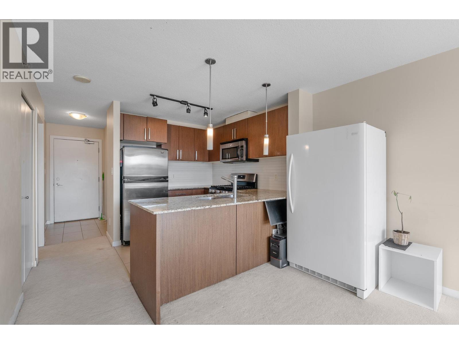 909 9888 CAMERON STREET, Burnaby, BC photo 5