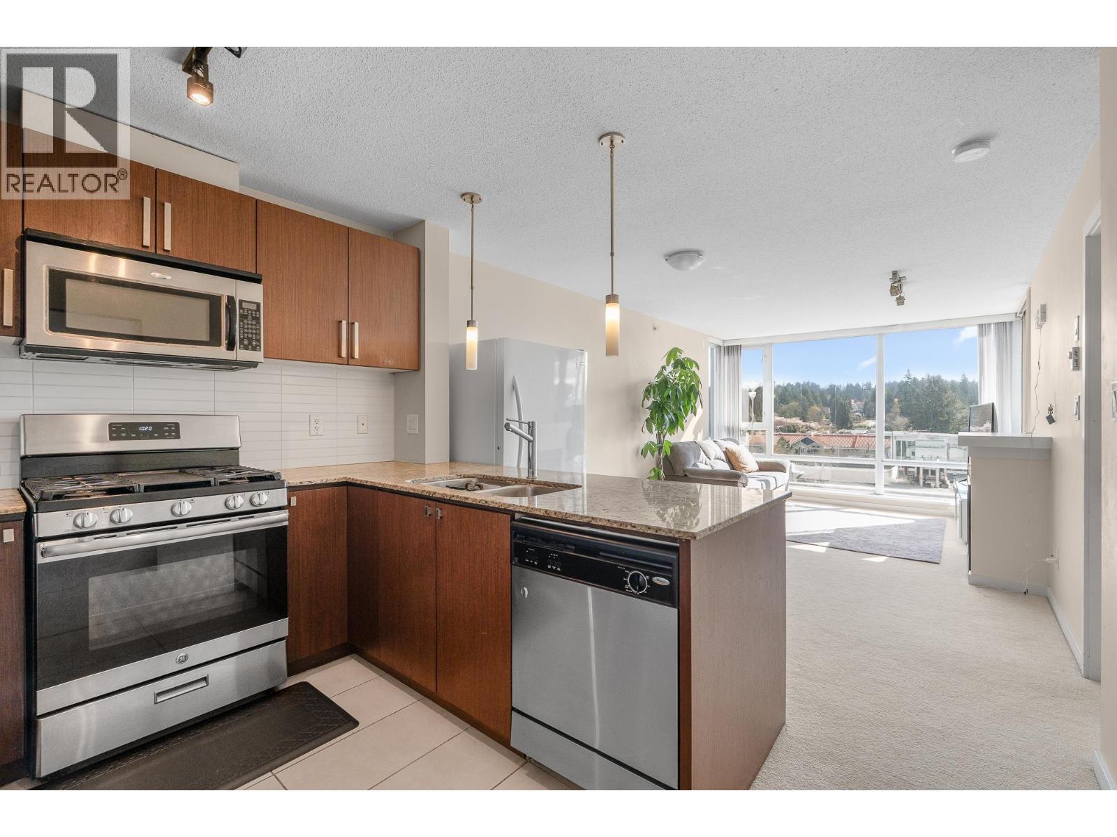 909 9888 CAMERON STREET, Burnaby, BC photo 4