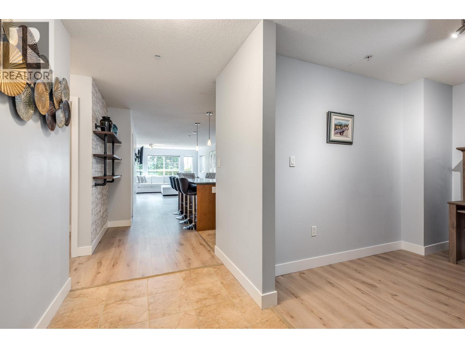 129 19673 MEADOW GARDENS WAY, Pitt Meadows, BC photo 3