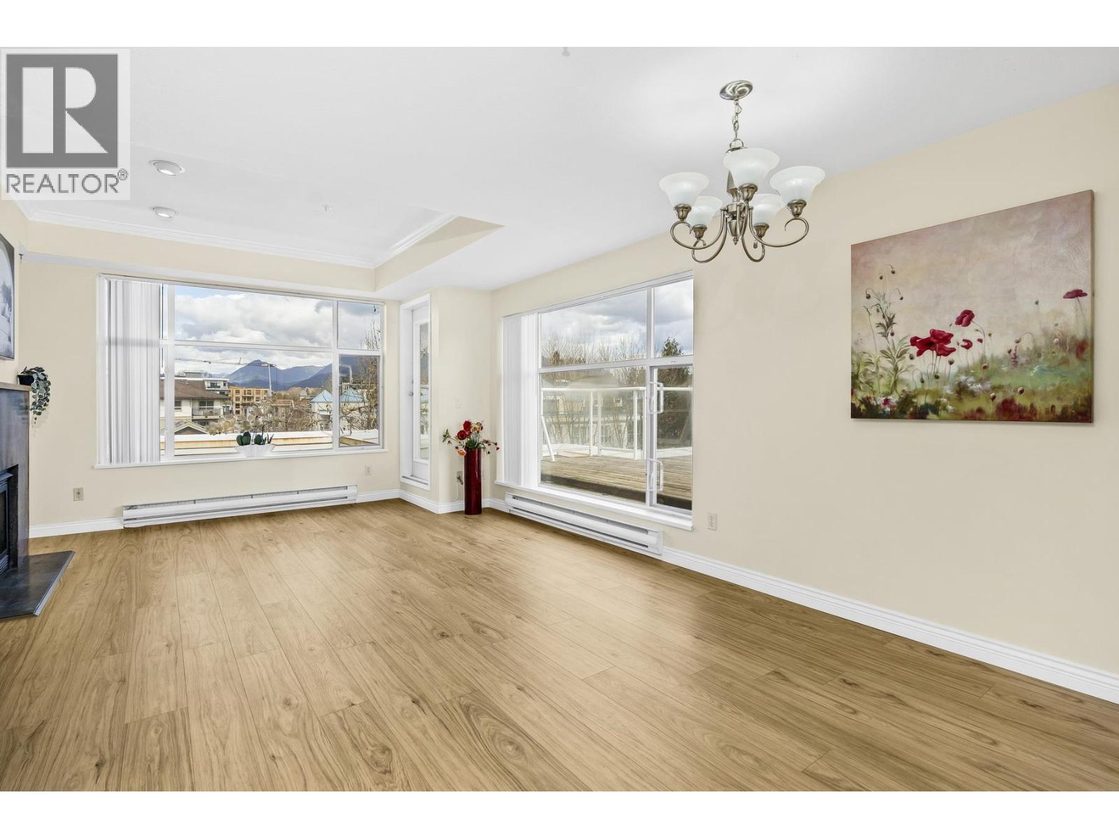 404 2340 HAWTHORNE AVENUE, Port Coquitlam, BC photo 2