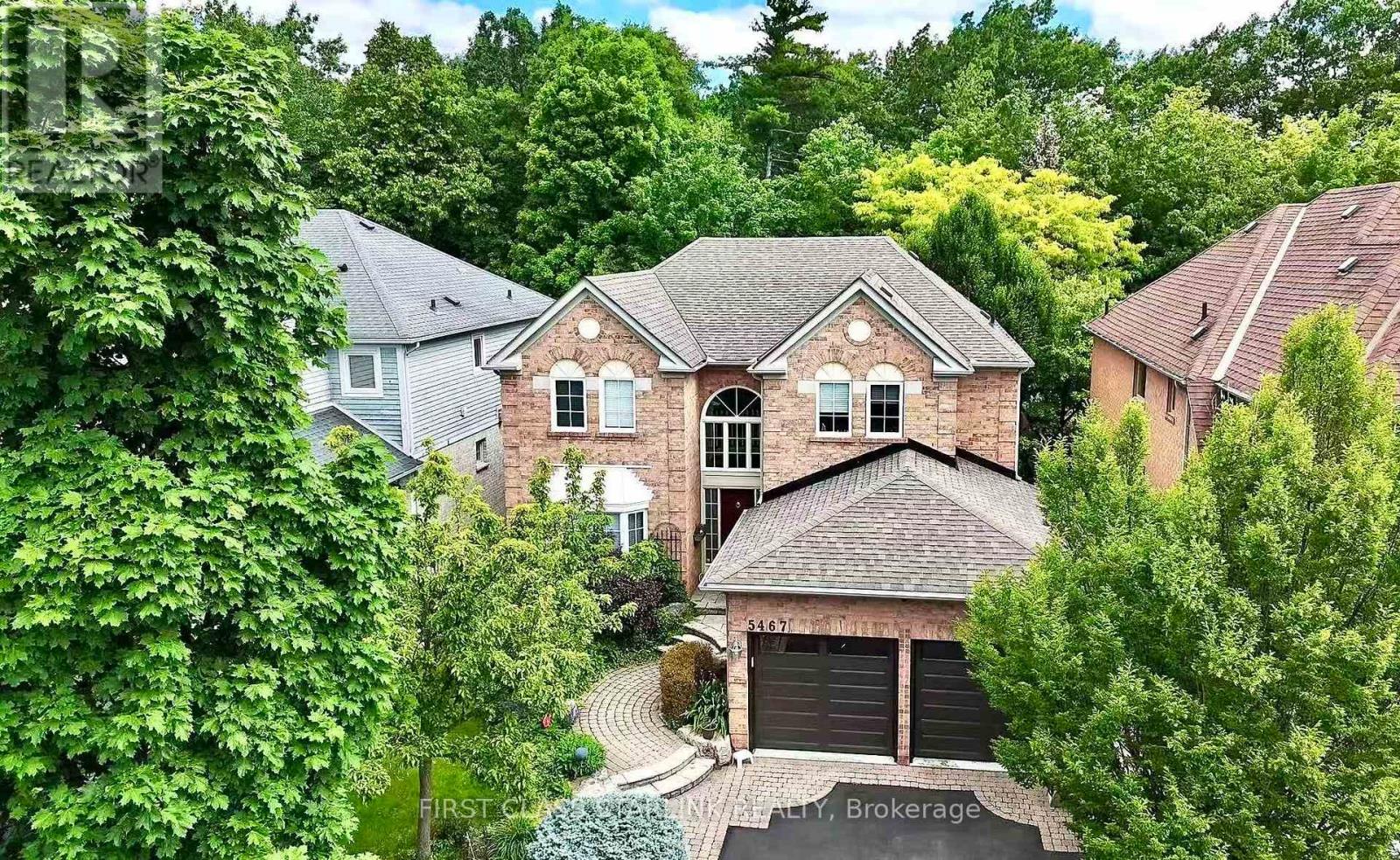 5467 PLANTERS WOOD COURT
