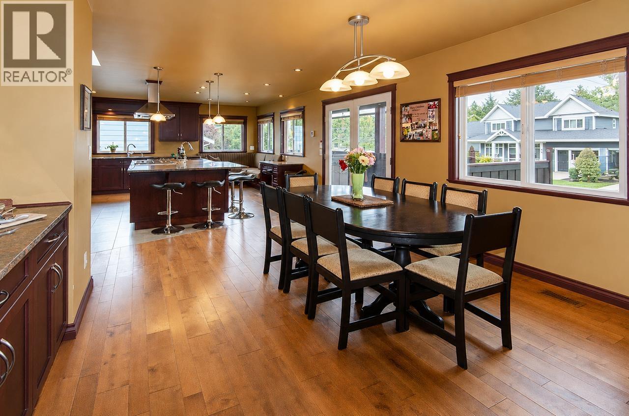 667 COLINET STREET, Coquitlam, BC photo 4