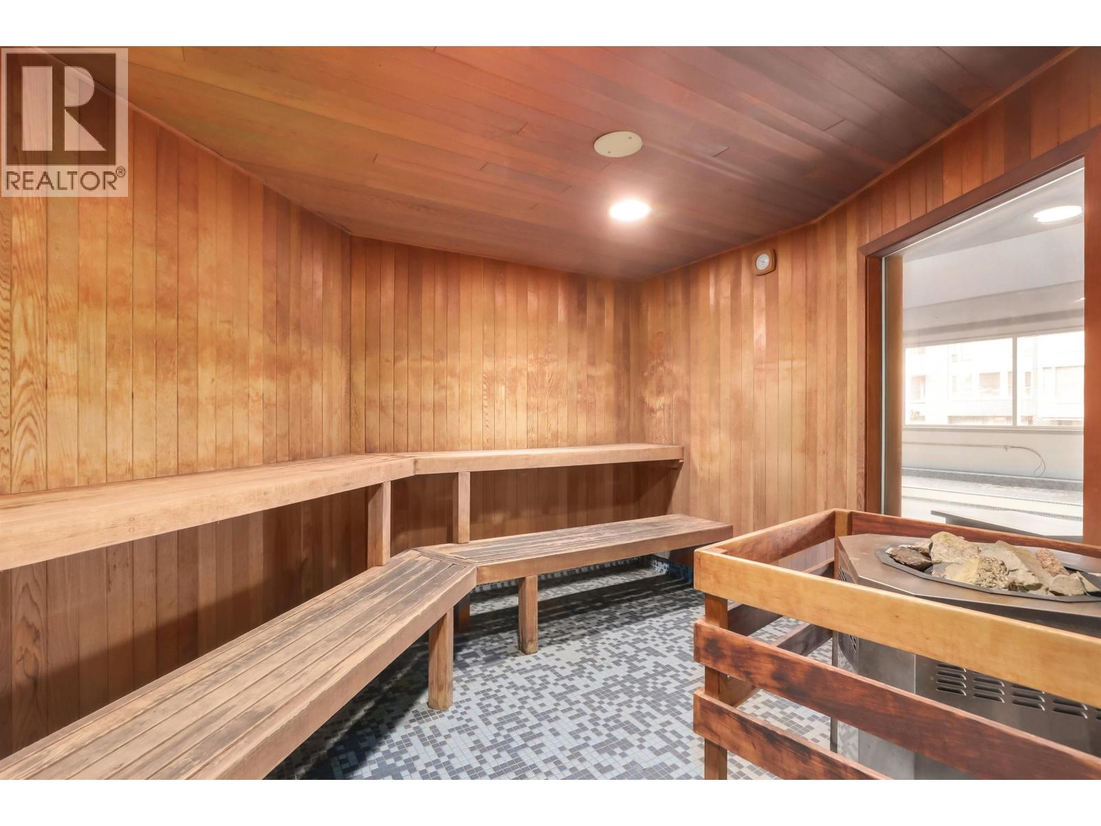 TH3 63 KEEFER PLACE, Vancouver, BC photo 5