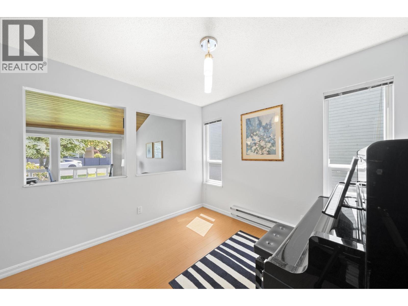 10311 HOLLYMOUNT DRIVE, Richmond, BC photo 5
