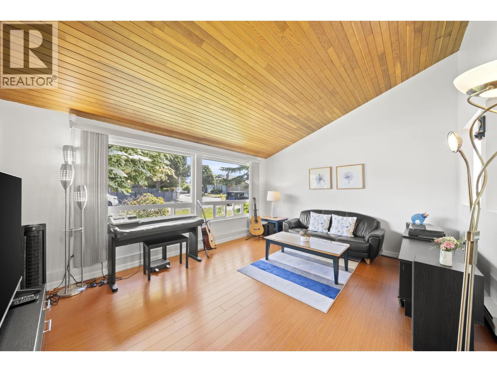10311 HOLLYMOUNT DRIVE, Richmond, BC photo 3