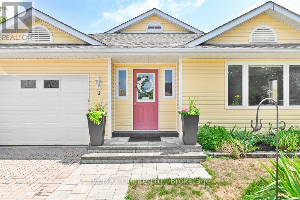 その他 NEIGHBORHOOD 30TH Anniversary Hundreds 2 For sale: 2 HERITAGE DRIVE, Prince Edward County (Wellington Ward