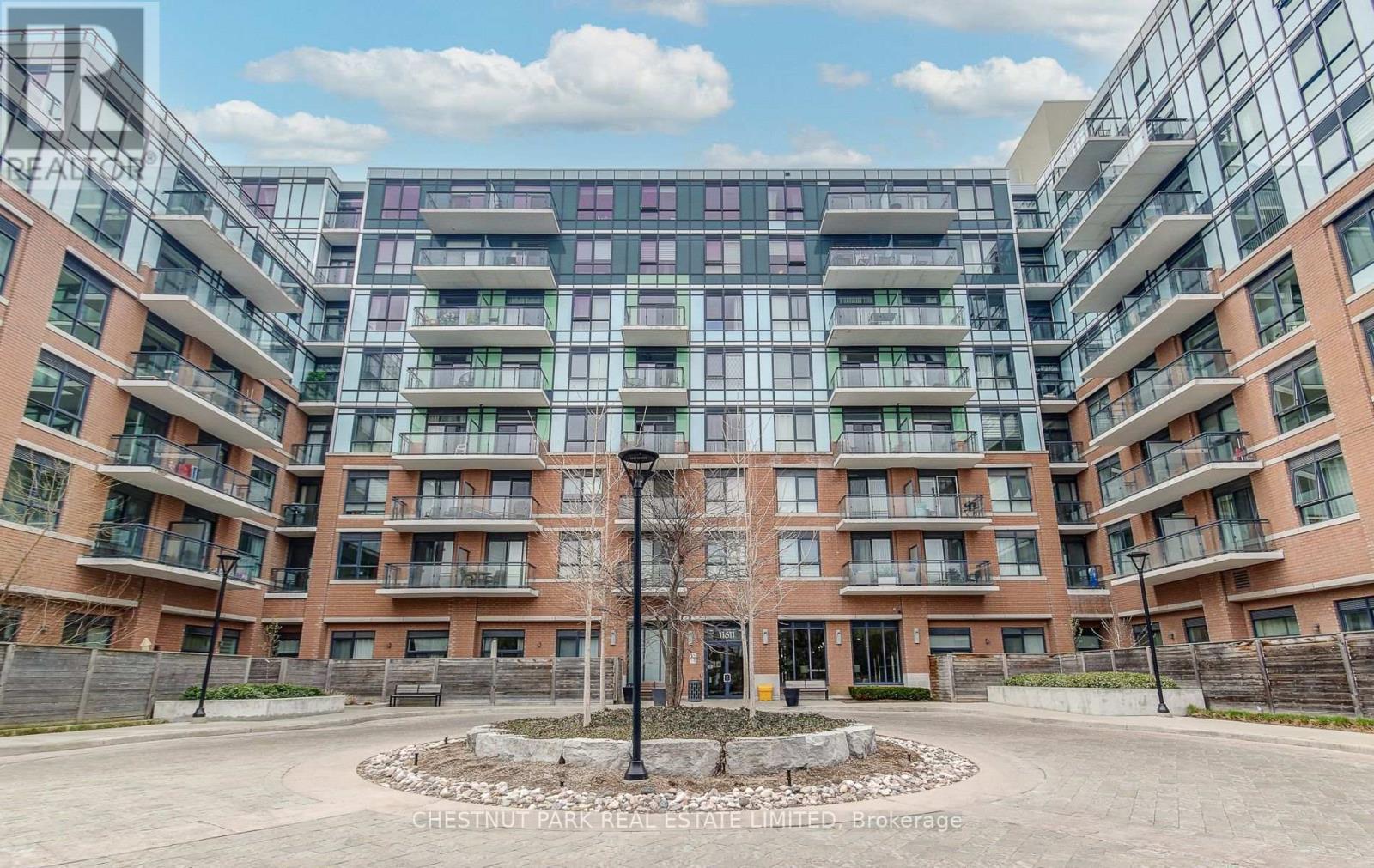 109 - 11611 YONGE STREET