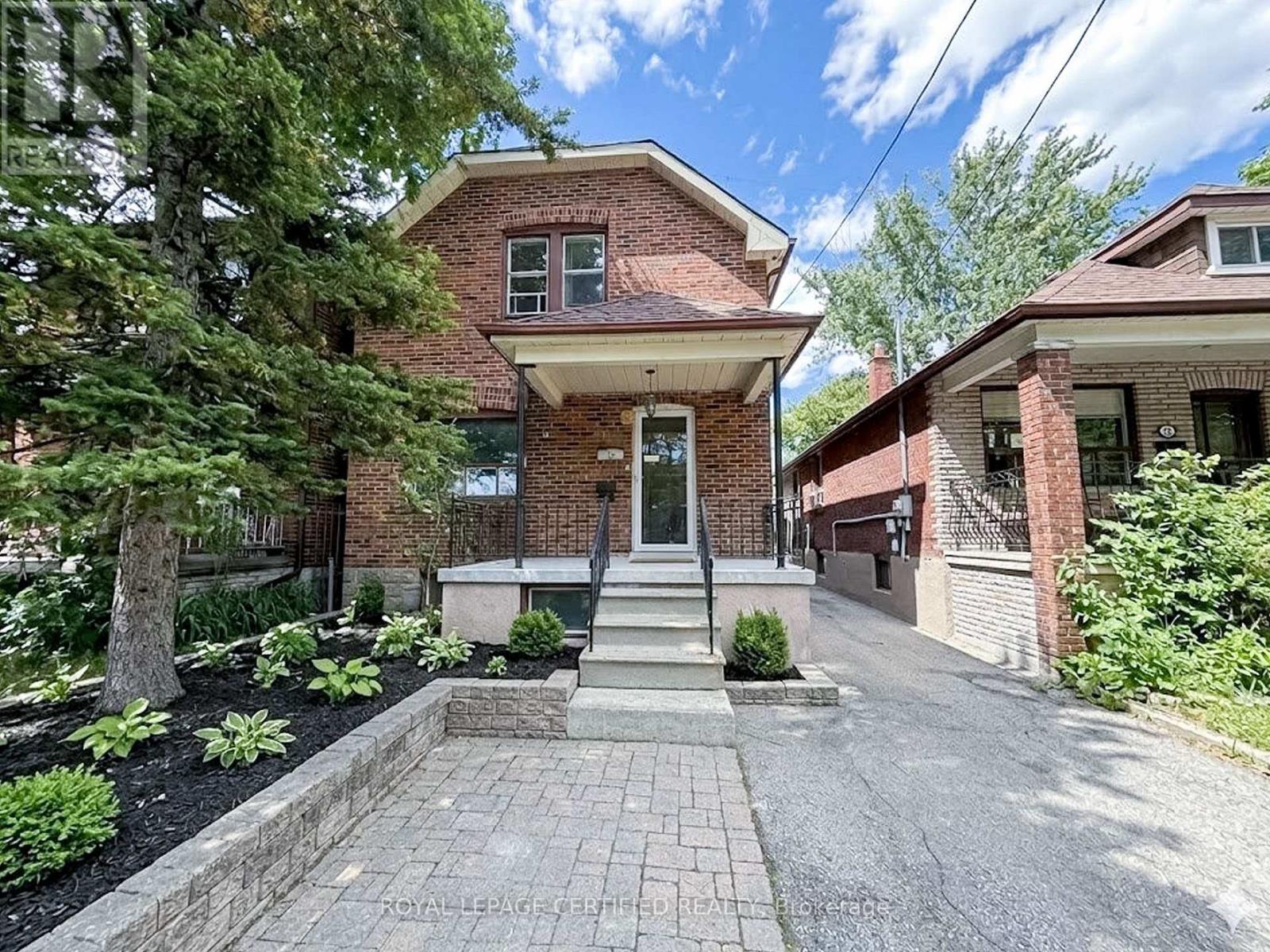 UPPER - 148 BELGRAVIA AVENUE