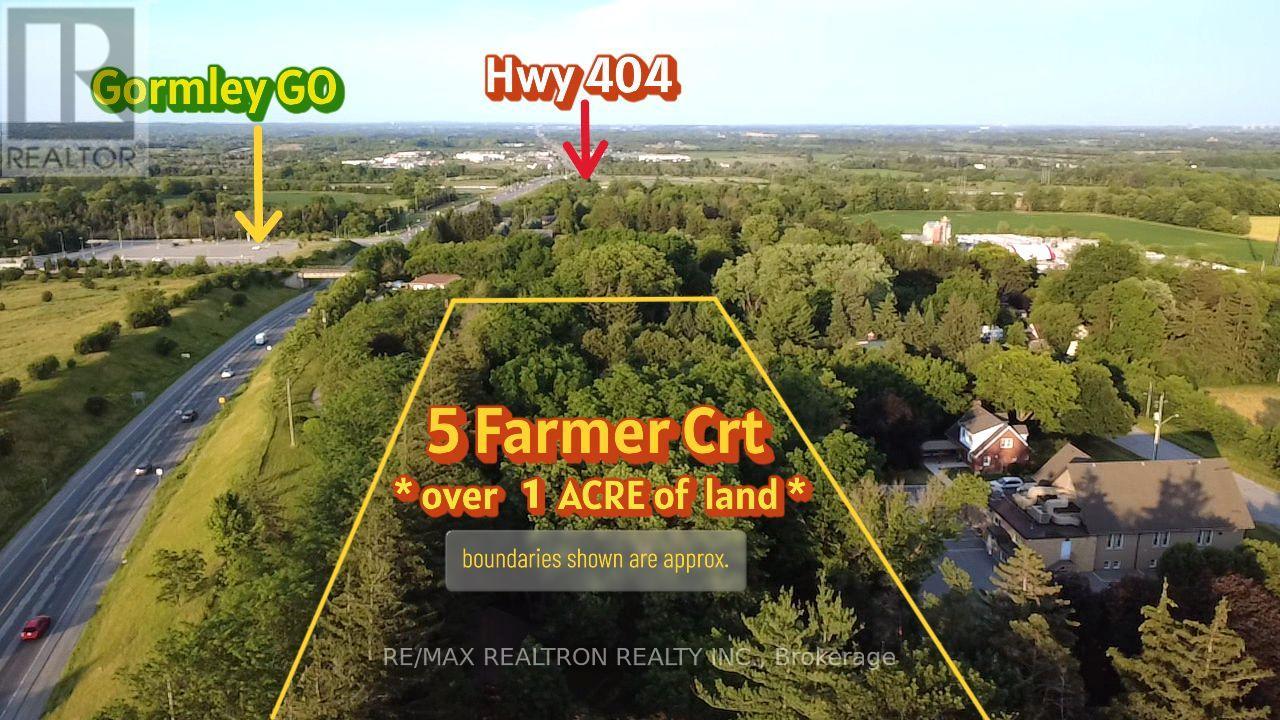 5 FARMER COURT