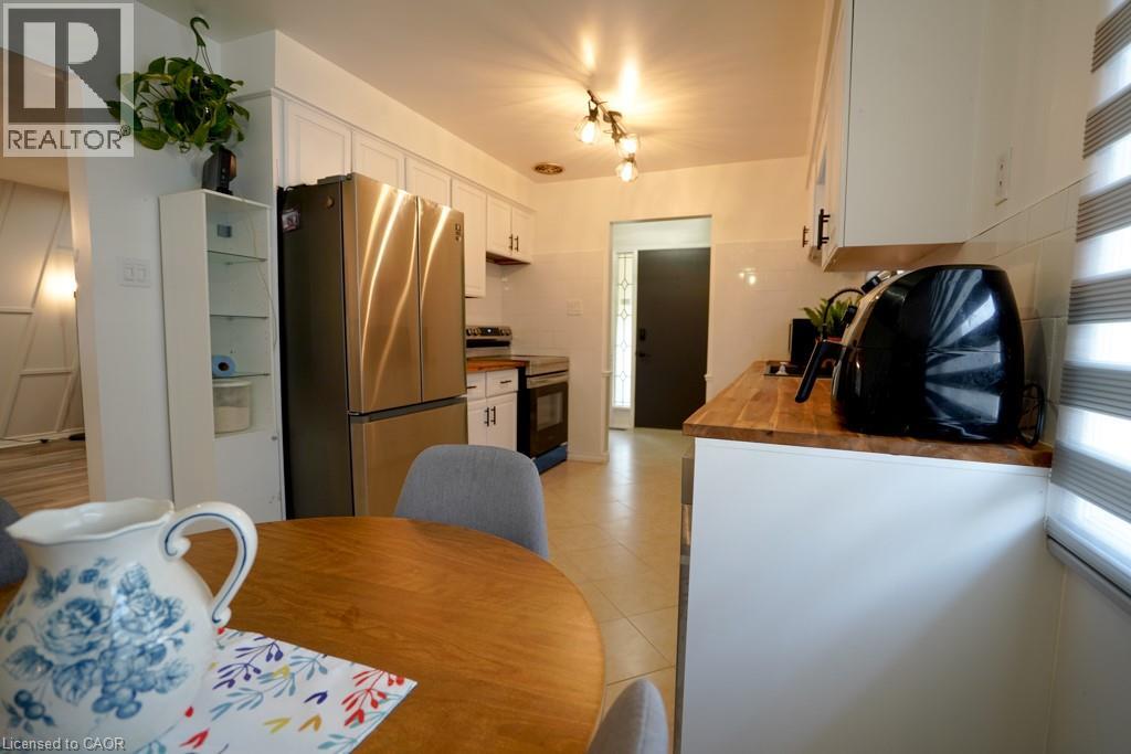 伦敦 South X 独立错层屋 3+1卧3卫 1300 sqft 带全装修地下室 - 13