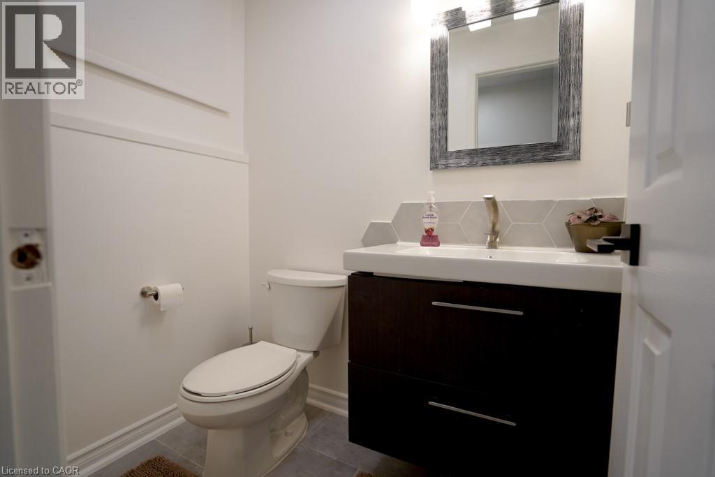 伦敦 South X 独立错层屋 3+1卧3卫 1300 sqft 带全装修地下室 - 29