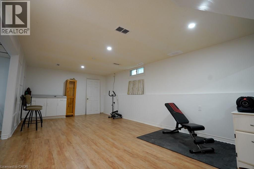 伦敦 South X 独立错层屋 3+1卧3卫 1300 sqft 带全装修地下室 - 31