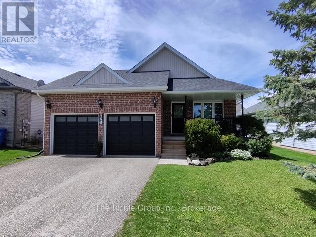 624 CEDAR STREET W