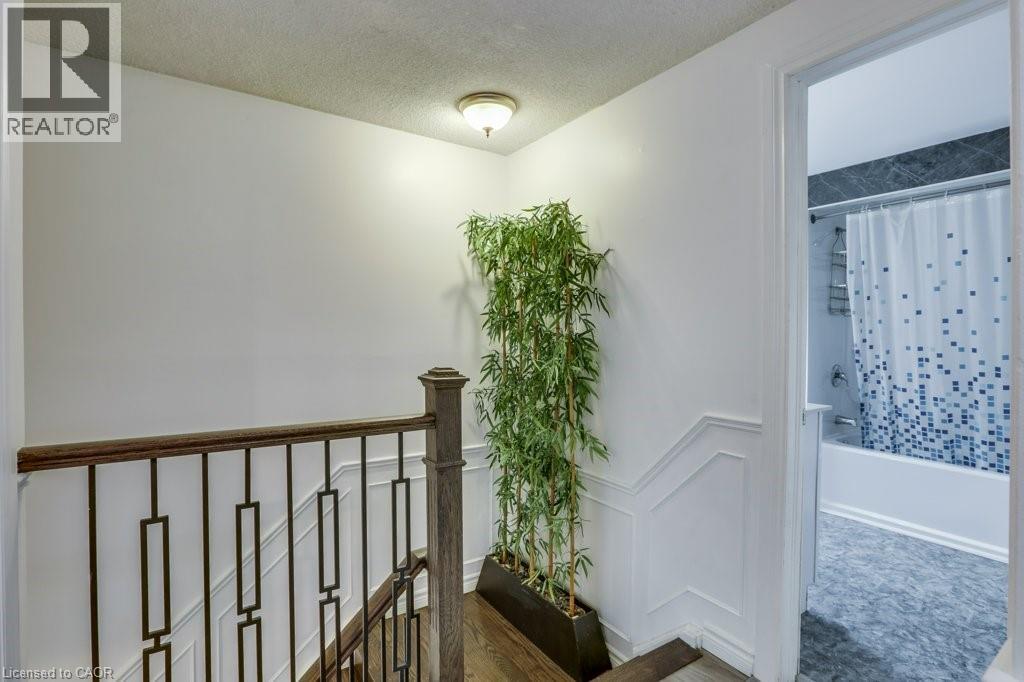 伦敦西山区 Westmount 核心四卧独立屋,成长家庭理想之选 - 21