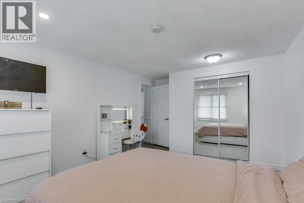 伦敦西山区 Westmount 核心四卧独立屋,成长家庭理想之选 - 32