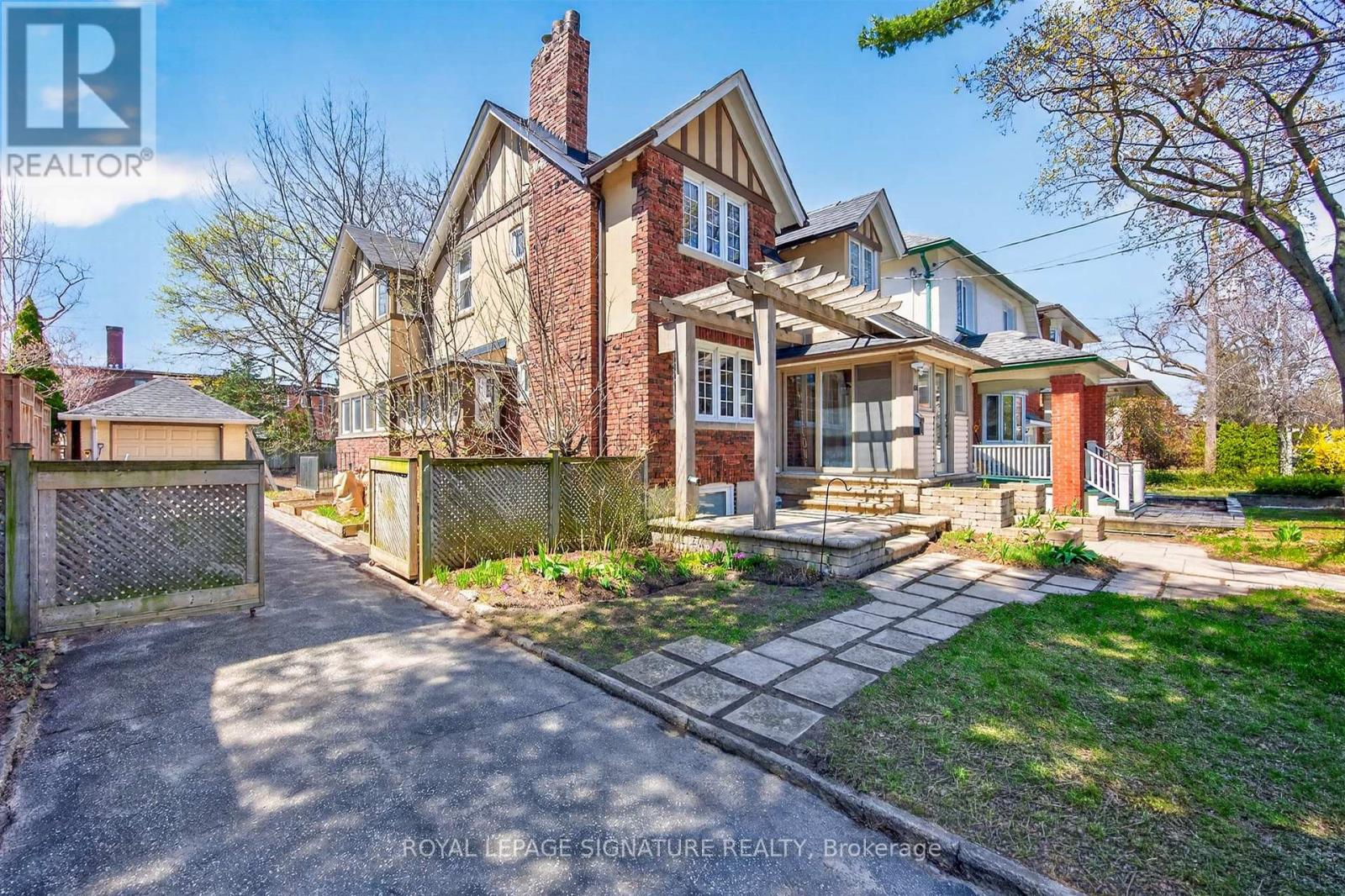 426 ARMADALE AVENUE