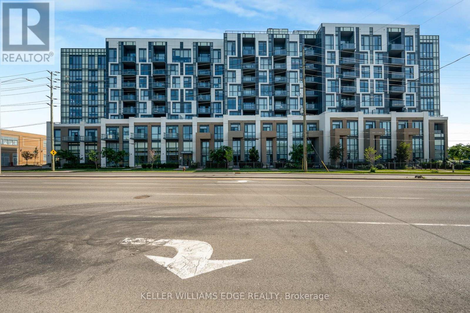 305 - 509 DUNDAS STREET W