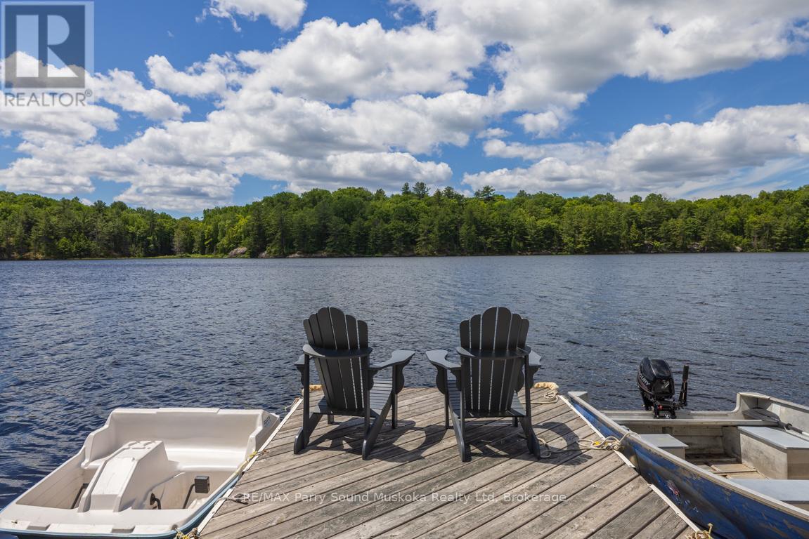 For sale: 54-56 SHEBESHEKONG ESTATES ROAD S, Carling, Ontario