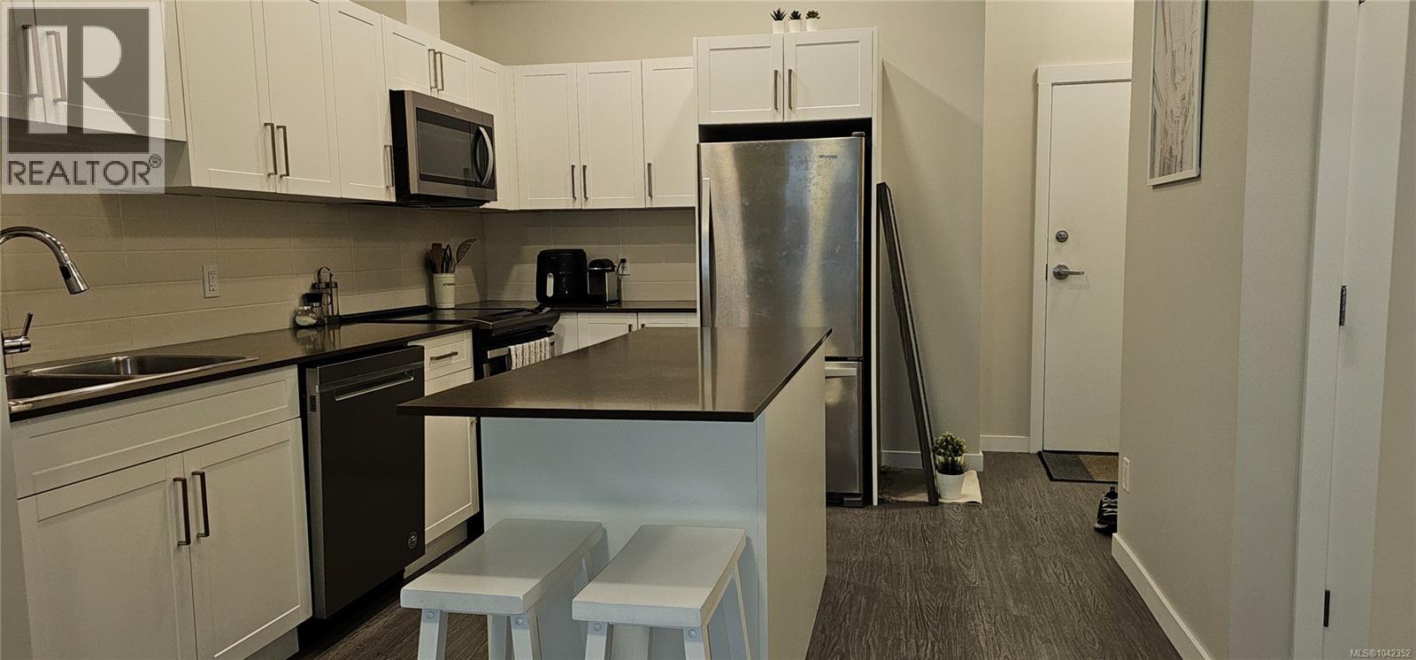À vendre : 104 868 Orono Ave, Langford, Colombie-Britannique