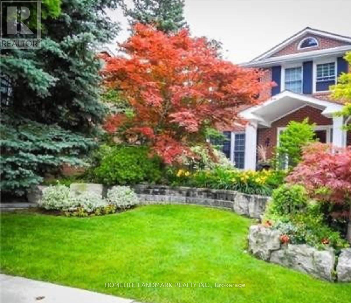 15 TOFINO CRESCENT