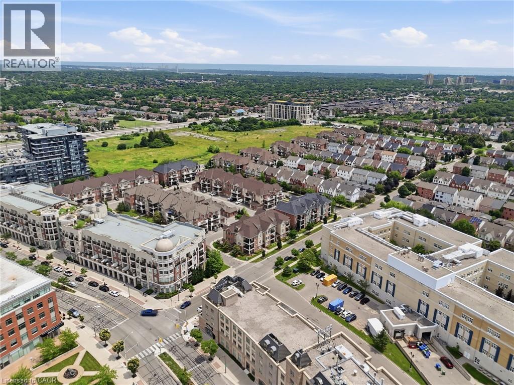Oakville River Oaks 精装角位公寓镇屋 2卧2卫带大露台 - 35