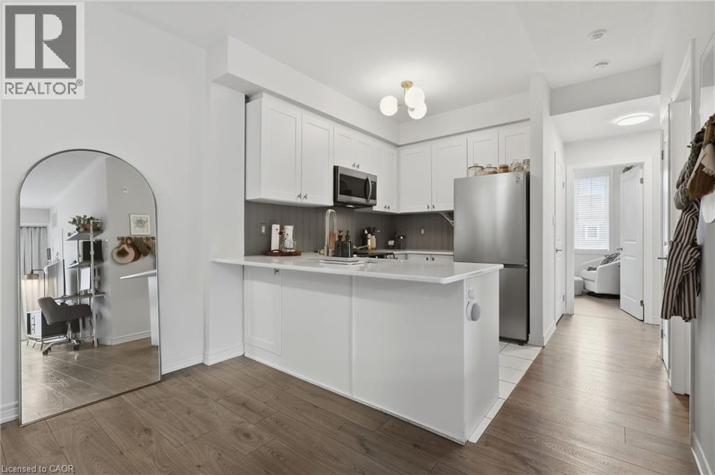 Oakville River Oaks 精装角位公寓镇屋 2卧2卫带大露台 - 9