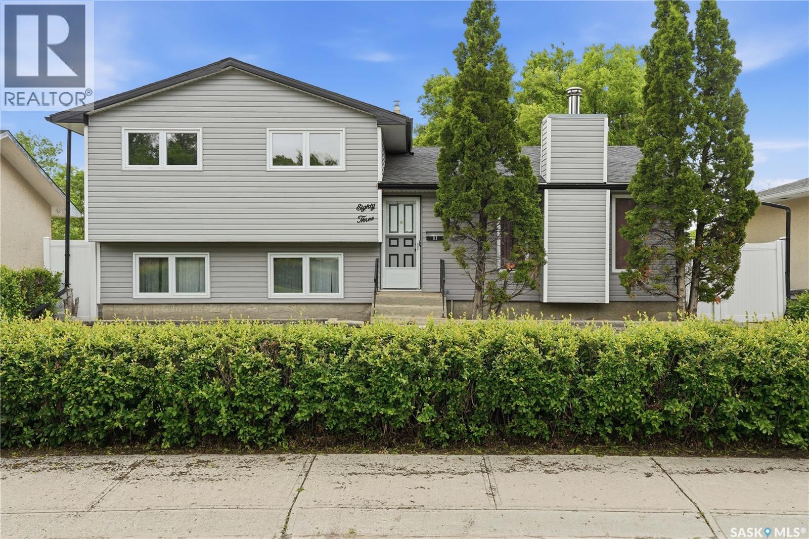 83 FUHRMANN CRESCENT
