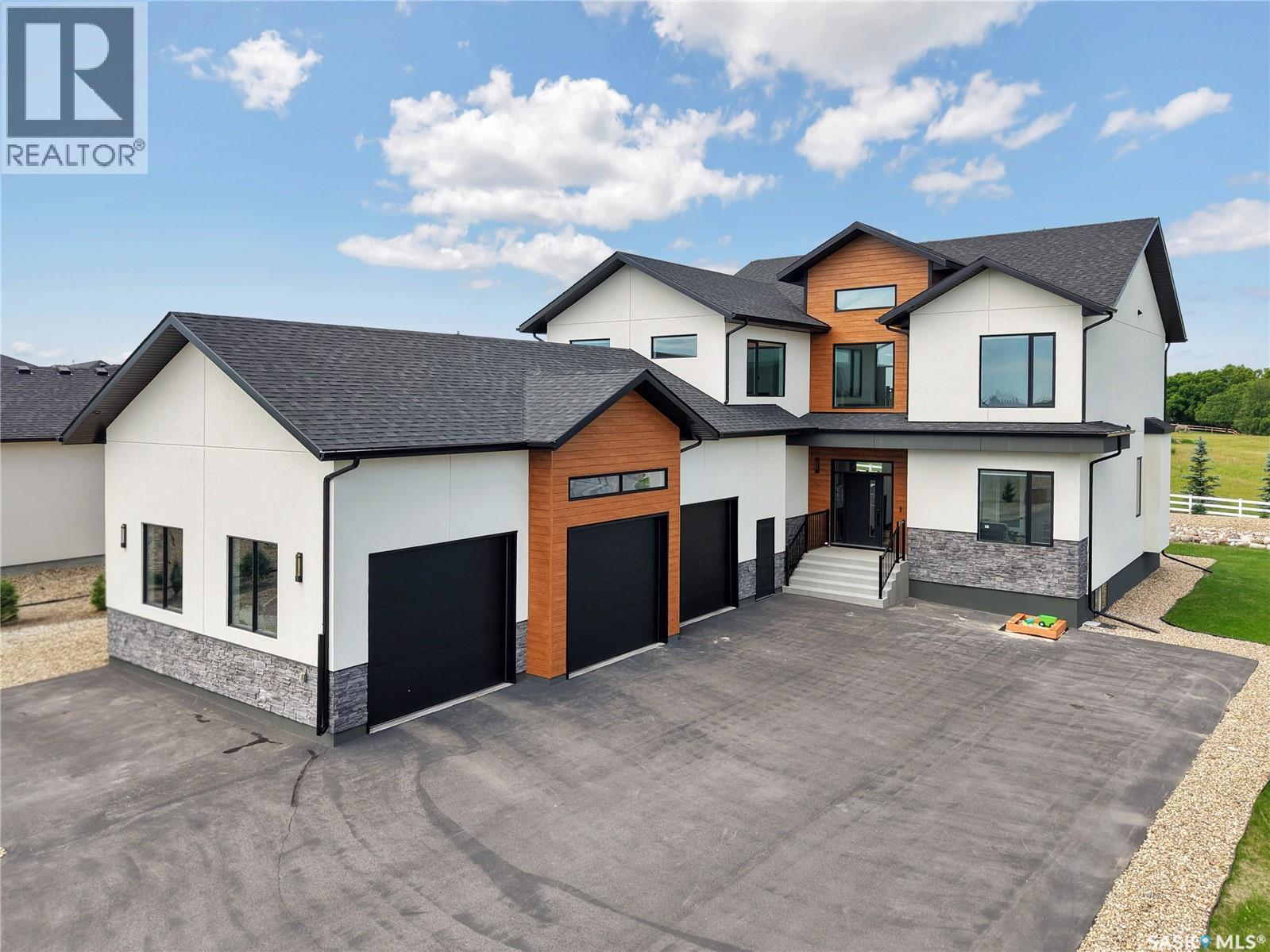 344 Edgemont CRESCENT