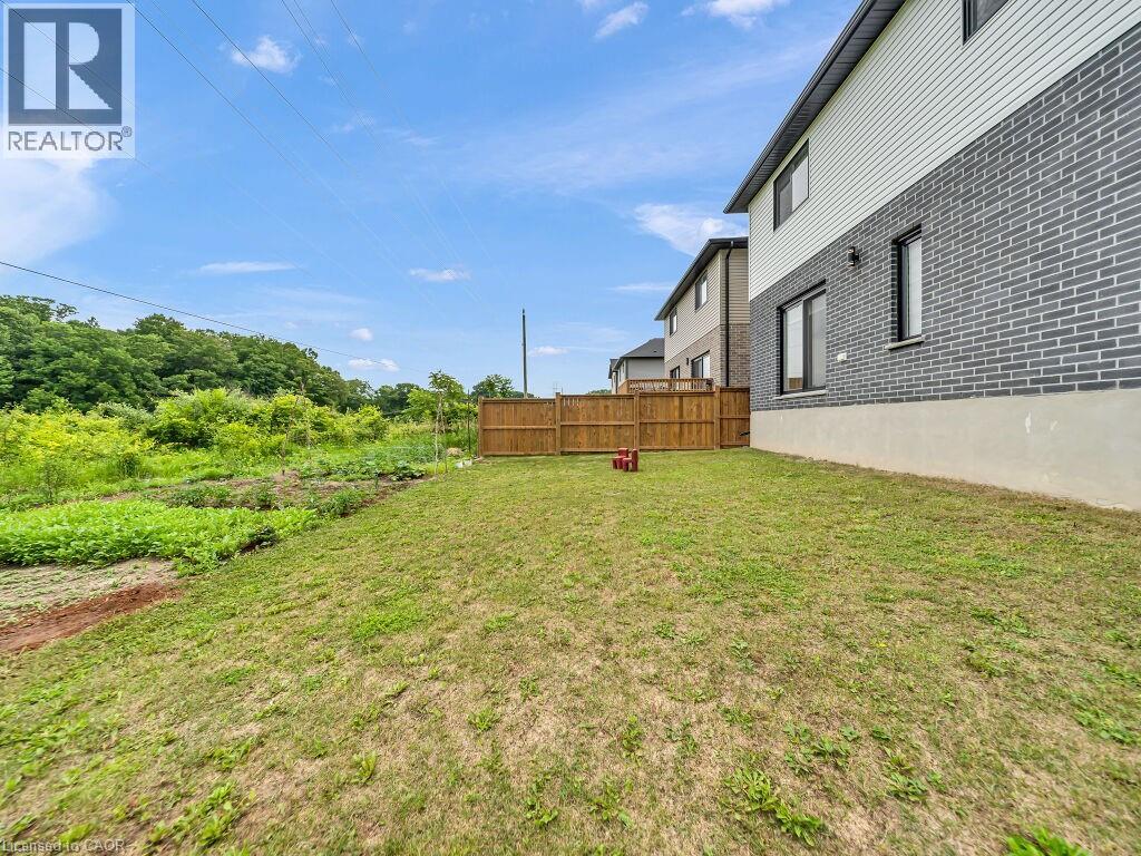 伦敦East E社区 2022年4卧4卫独立屋 后院临Trail和池塘 - 44