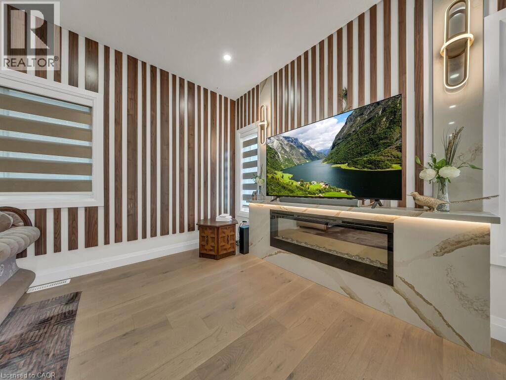 伦敦East E社区 2022年4卧4卫独立屋 后院临Trail和池塘 - 9