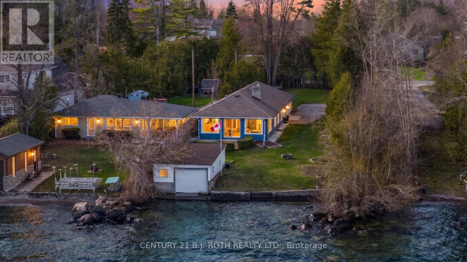 49 LAKESHORE ROAD E