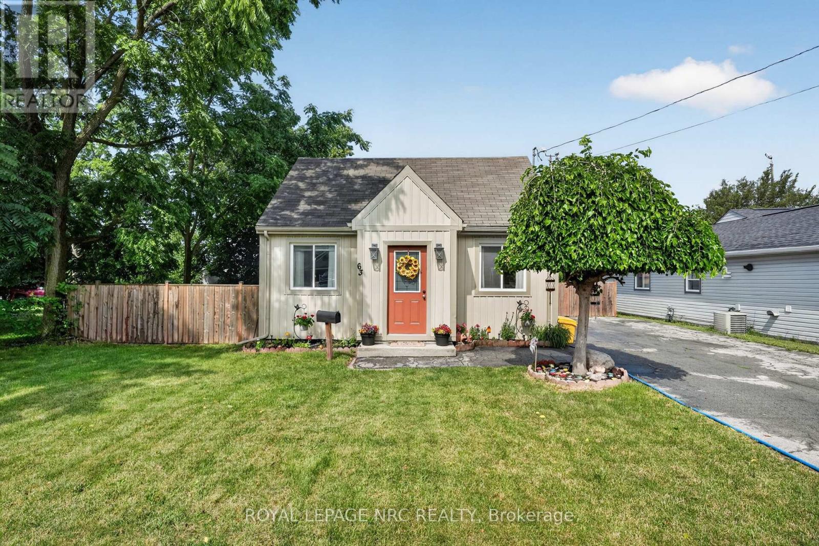 For sale: 63 OAKWOOD STREET, Port Colborne (Main Street), Ontario