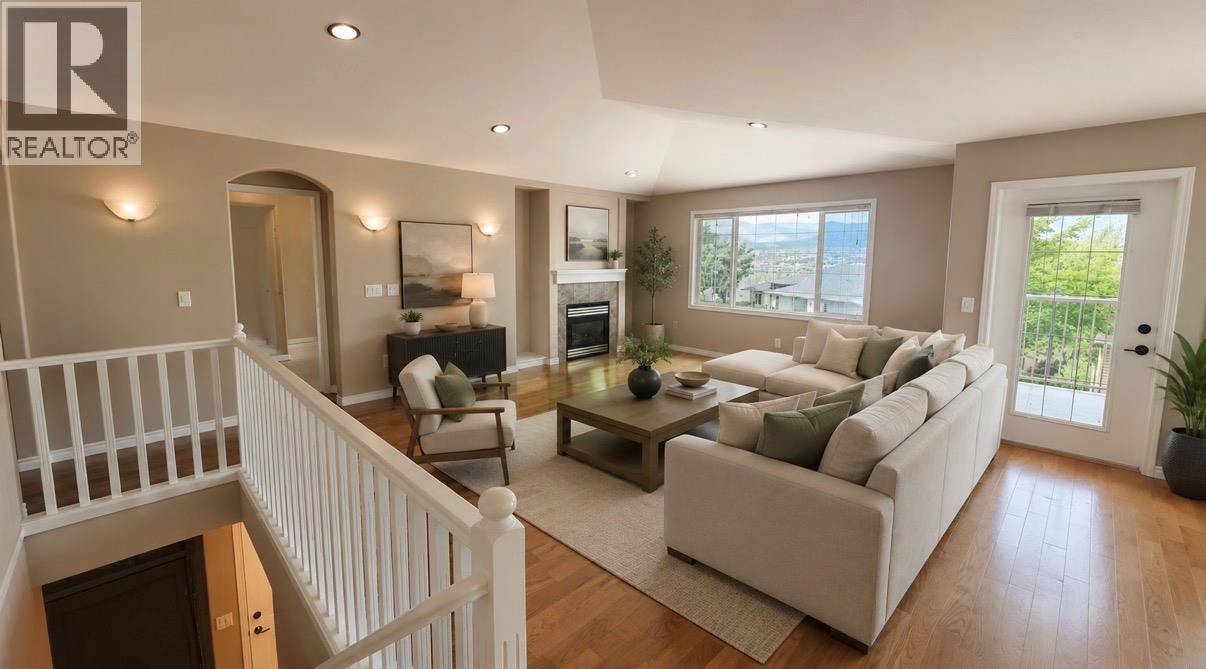 3512 Ridge Boulevard Unit# 6