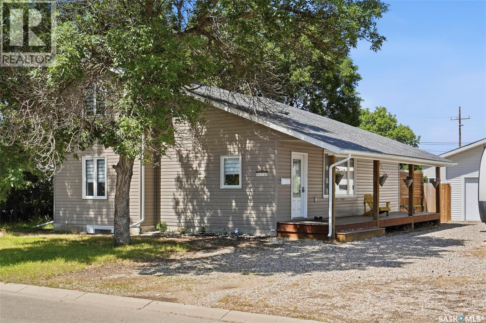312 3rd STREET W