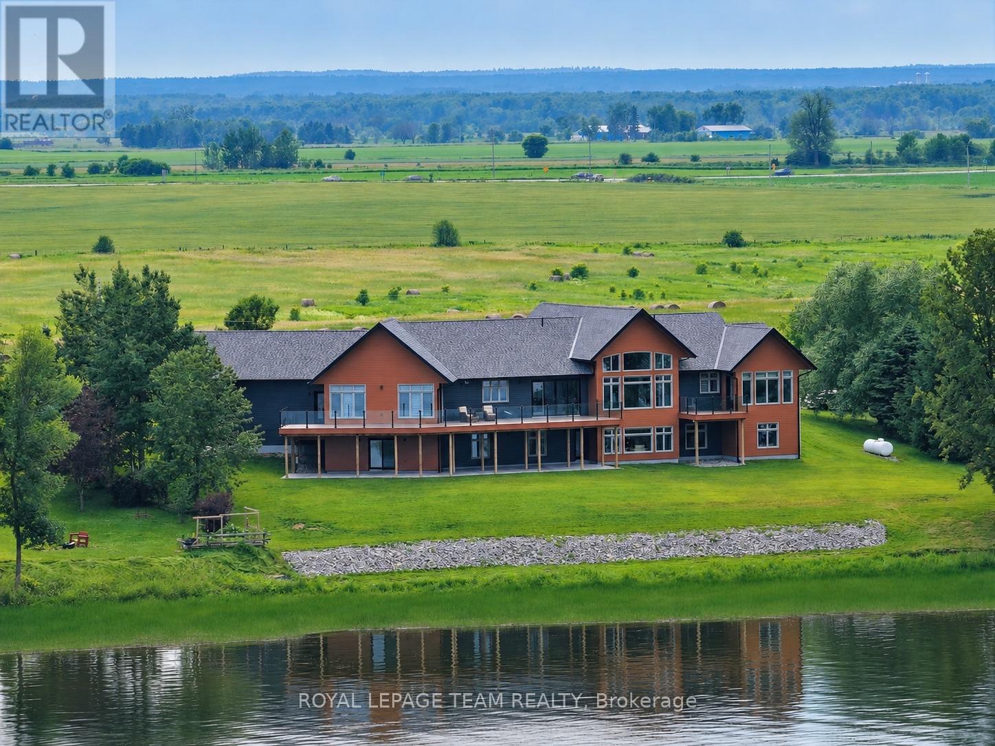 For sale: 231 FINNERTY ROAD, Whitewater Region, Ontario K0J1K0 ...