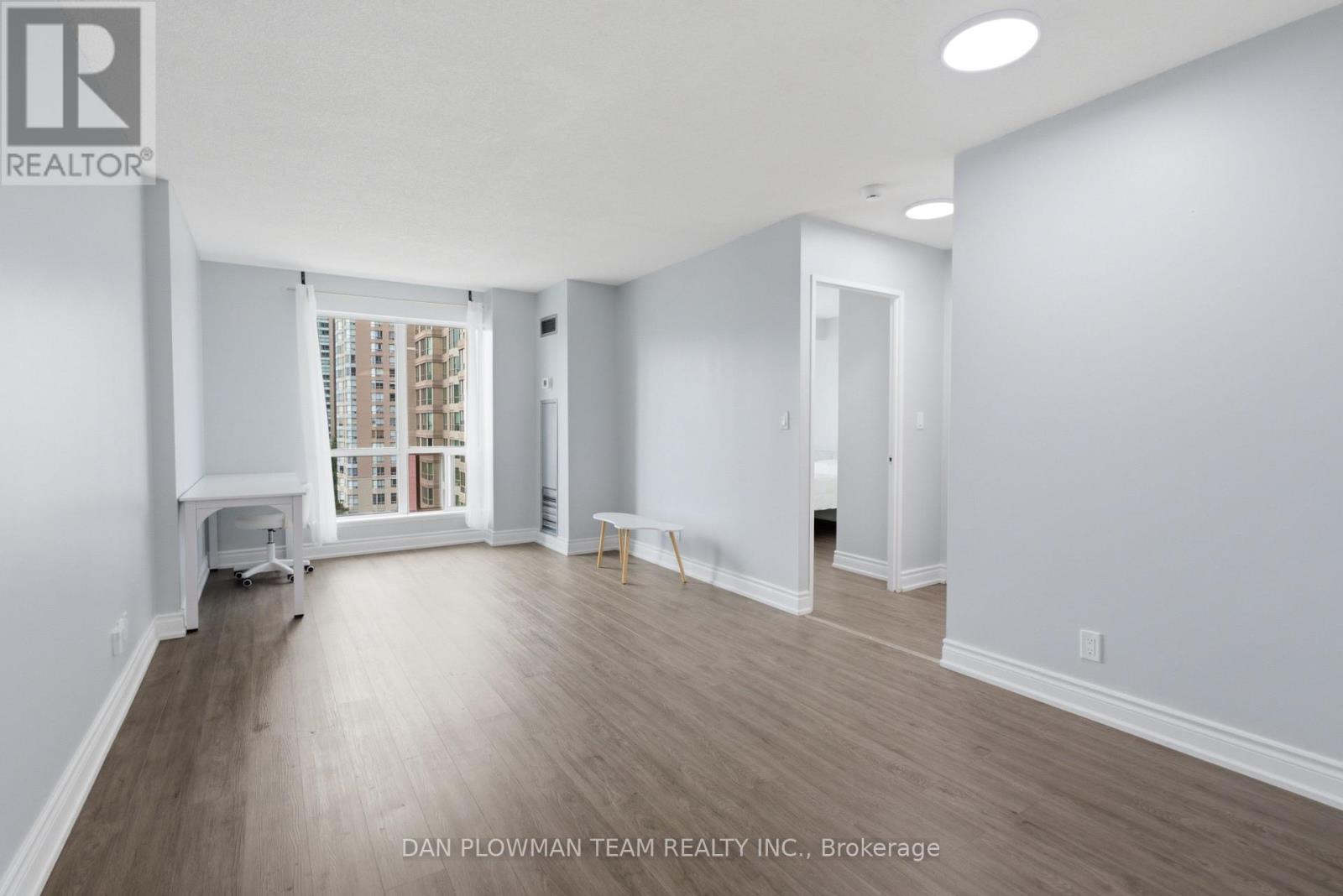 For sale: 913 - 8 LEE CENTRE DRIVE, Toronto (Woburn), Ontario