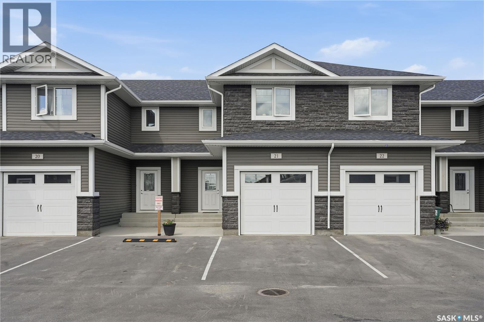 21 115 Veltkamp CRESCENT