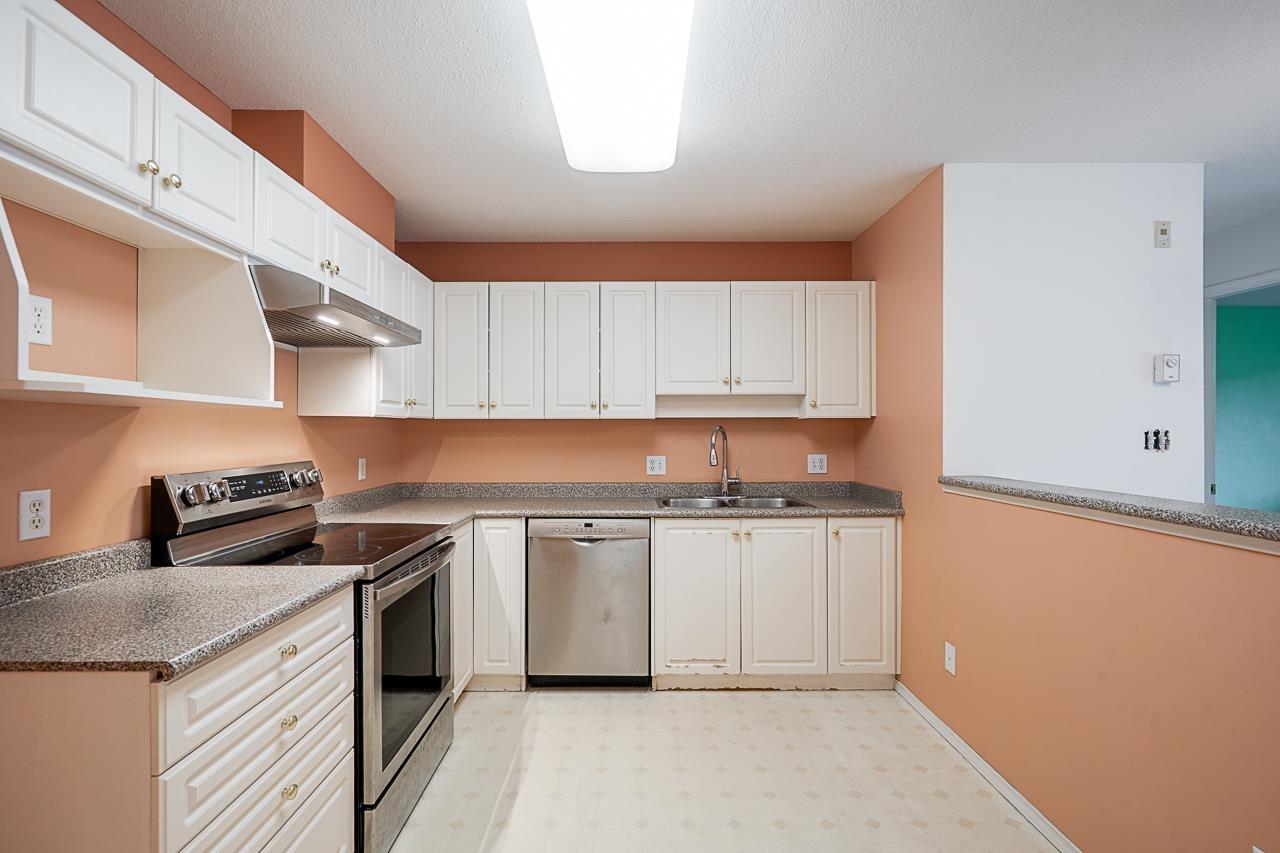 For sale: 314 33708 KING ROAD, Abbotsford, British Columbia V2S8C6