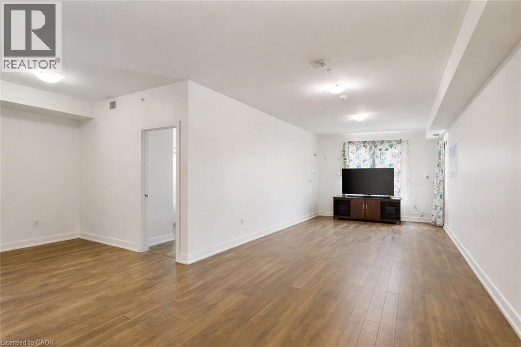 Oakville Uptown Core 顶层公寓|2+1卧2卫|现代精装 - 13