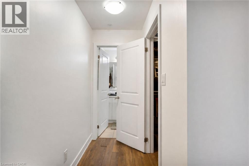 Oakville Uptown Core 顶层公寓|2+1卧2卫|现代精装 - 21