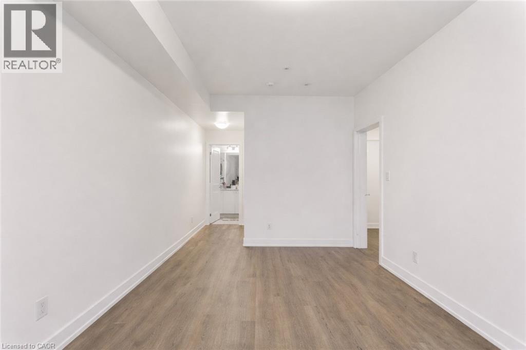 Oakville Uptown Core 顶层公寓|2+1卧2卫|现代精装 - 5